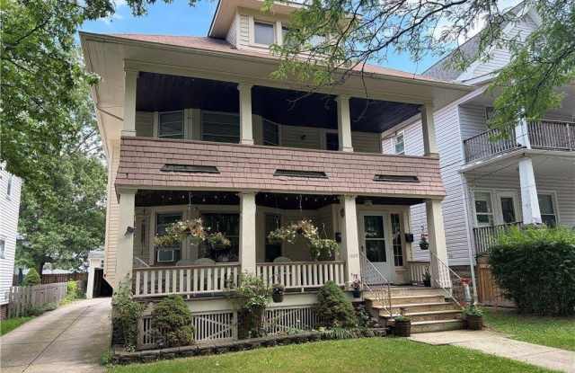1605 Larchmont Avenue photos photos 1605 Larchmont Avenue photos photos