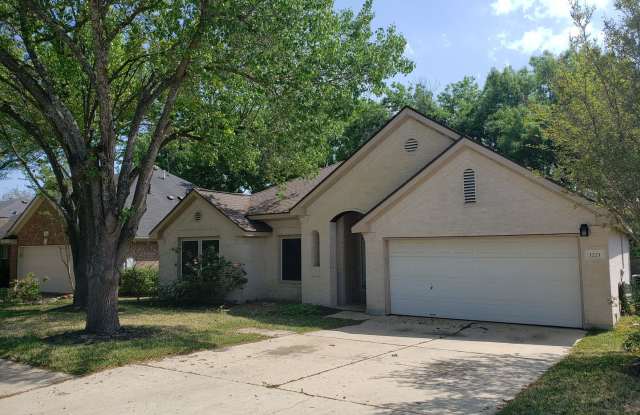 3-Bedroom, 2 Bath Single Family for Rent in Cedar Park, TX| Attached Garage & Modern Kitchen Gallery 1