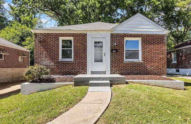 Take Aim at Fletcher - $1000 Security Deposit  1/2 Off Your First Month! photos photos