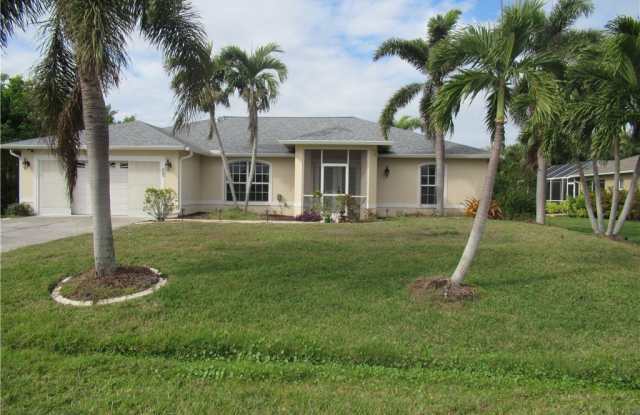 2856 SW 25th Avenue photos photos