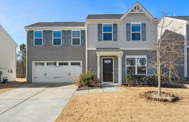 Light and bright 4 bed/ 2,5 bath with fenced back yard and practical glamour! photos photos