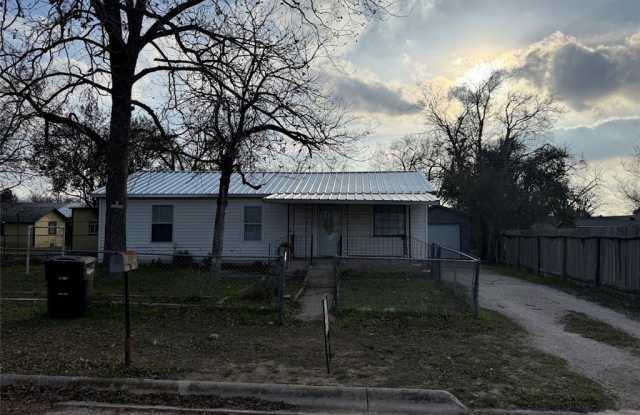 784 Samuels Avenue photos photos