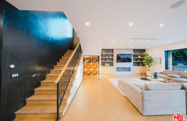 5141 Varna Avenue Gallery 2
