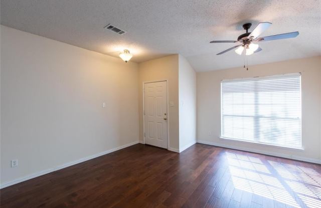 4032 PALACE Place Gallery 4