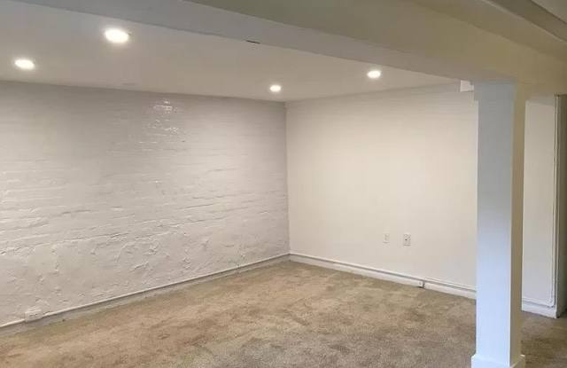 1650 33RD Street NW Gallery 3