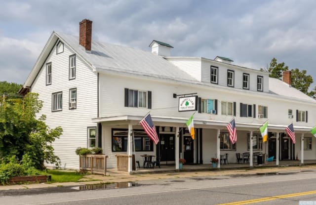 1147 Main St - 1147 Main Street, Leeds, NY 12451