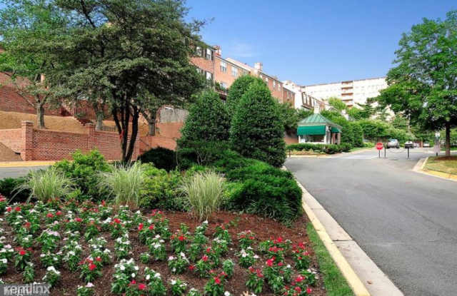 3295 Sutton Place NW C Gallery 2