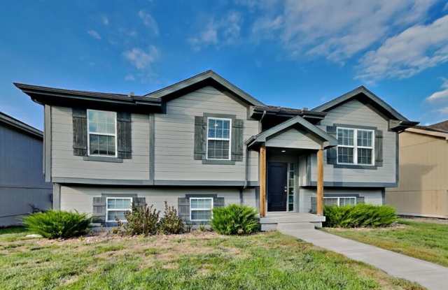 202 Ramblewood Dr photos photos