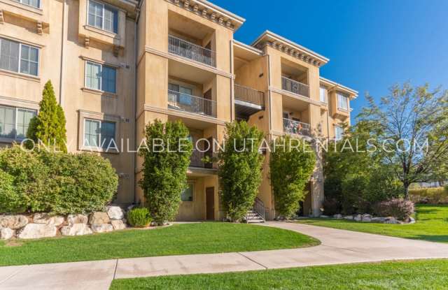 1018 N 985 W photos photos