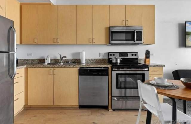 Stylish Furnished East Village Studio | Rooftop Amenities | Flexible Lease Options Gallery 4