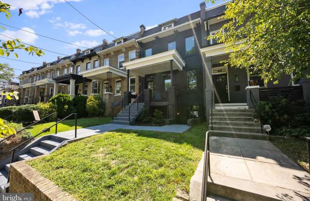 320 WEBSTER STREET NW photos photos