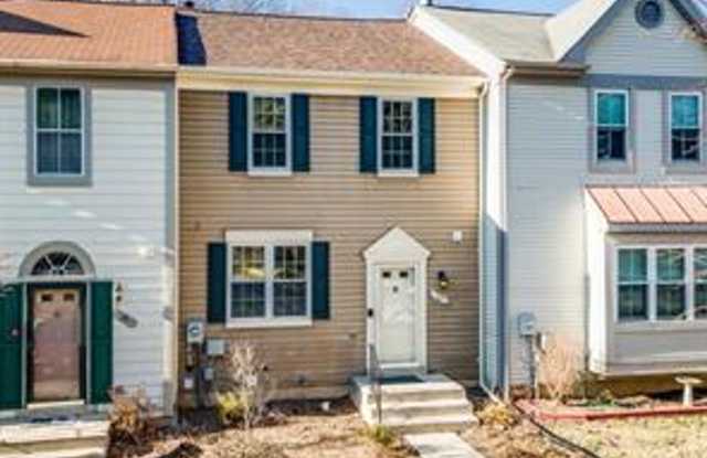 3 Bedroom 3.5 Bath 3 Level Townhome in Germantown photos photos