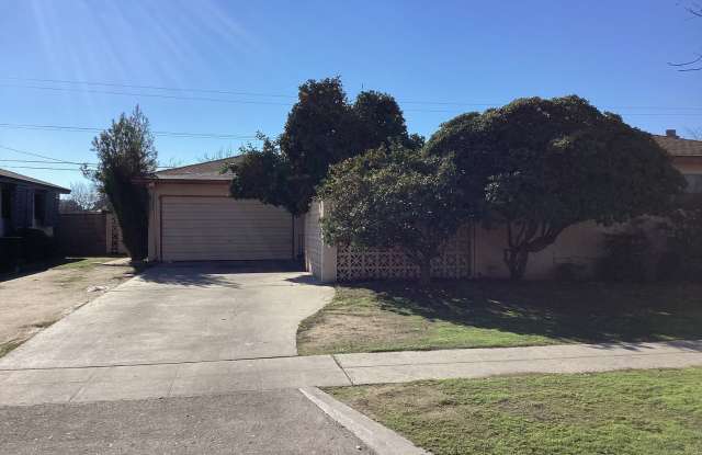 4876 E. Floradora Avenue photos photos