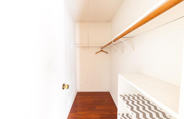3407 Rowena Avenue  #7 Gallery 2