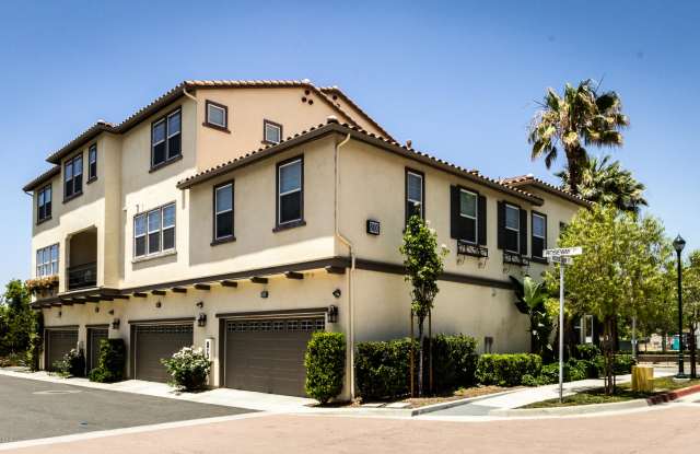 800 E Promenade - 800 E Promenade, Azusa, CA 91702