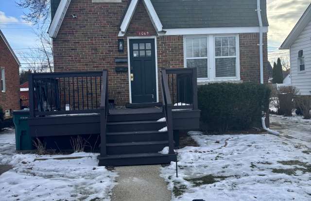 1069 Eaton Road Lower Unit - 1069 Eaton Road, Berkley, MI 48072