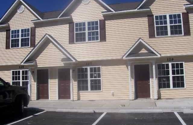 123 Cornerstone Place - 123 Meadow Oaks Court, Jacksonville, NC 28546