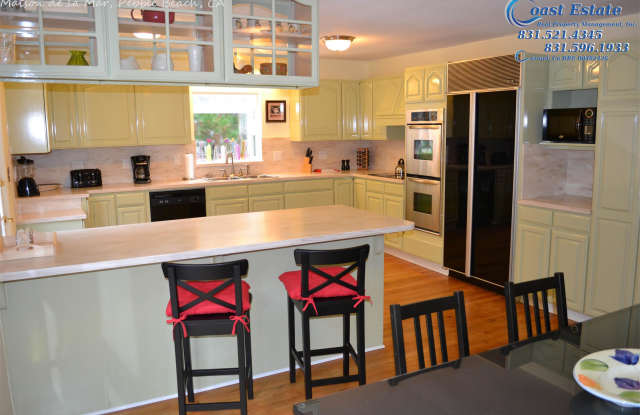 2889 Sloat Road Gallery 3