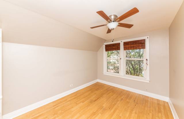 4153 N Whipple St photos photos