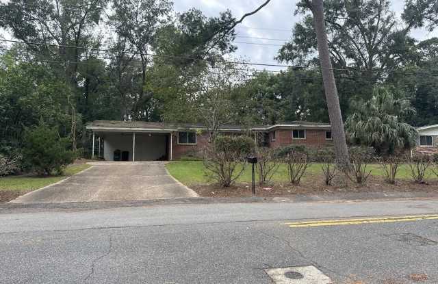 2208 Joyner Drive - 2208 Joyner Drive, Tallahassee, FL 32303