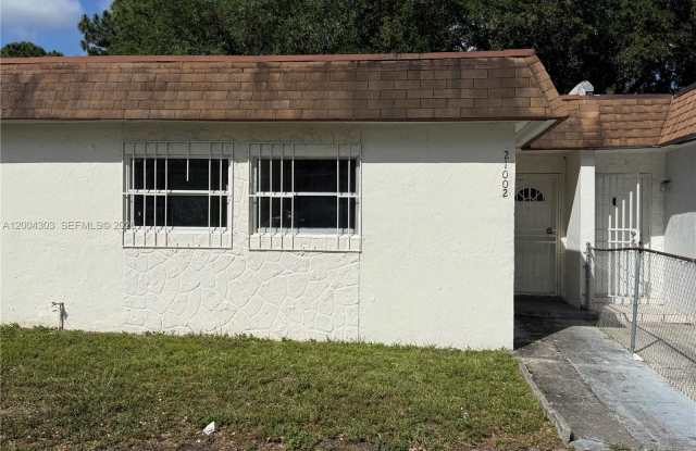 21002 NW 39th Ave photos photos