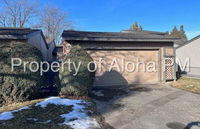 885 Camelot Dr. photos photos