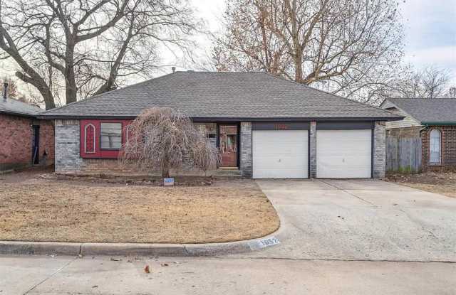 Must have 3 bed, 2 bathroom home in Moore photos photos Must have 3 bed, 2 bathroom home in Moore photos photos