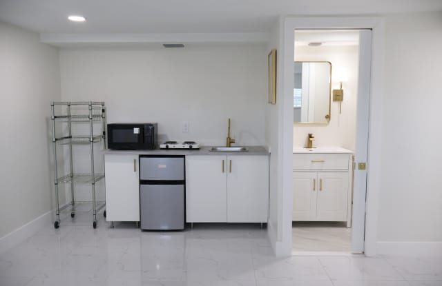 4343 North Australian Avenue photos photos