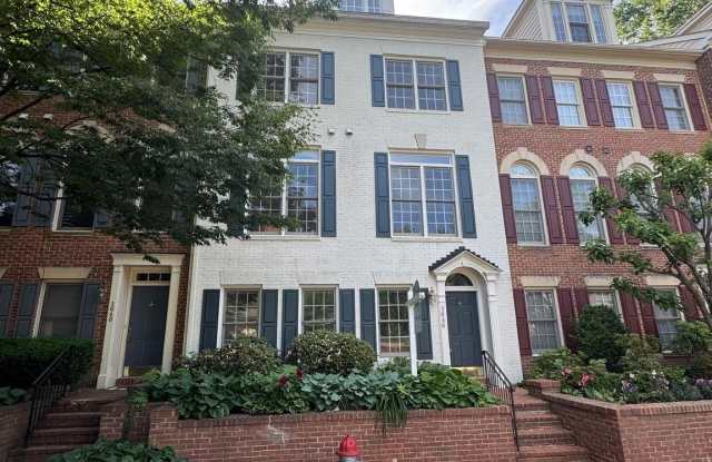 1646 COLONIAL HILLS DRIVE - 1646 Colonial Hills Drive, Tysons Corner, VA 22102