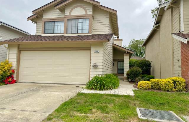 COMING SOON! | $3,690 / 3 BR - GORGEOUS THREE BEDROOM HOME IN PARKMONT AREA OF CENTRAL FREMONT photos photos