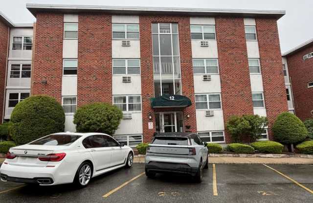 12 Commonwealth Ct. photos photos