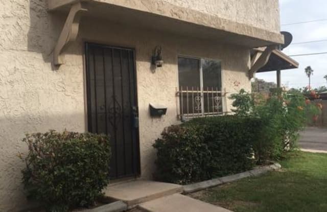 1219 E LAWRENCE Lane - 1219 East Lawrence Lane, Phoenix, AZ 85020