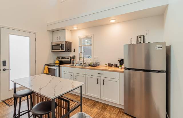 308 10th Street North - B photos photos