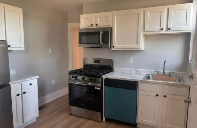 7431-7437 Penfield Ct Gallery 1