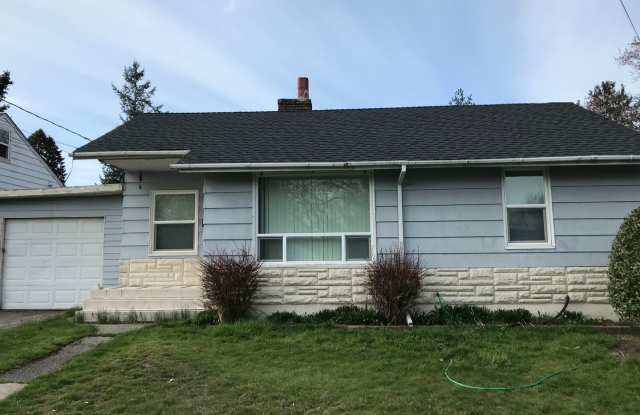 13759 34th Ave South - 13759 34th Avenue South, Tukwila, WA 98168