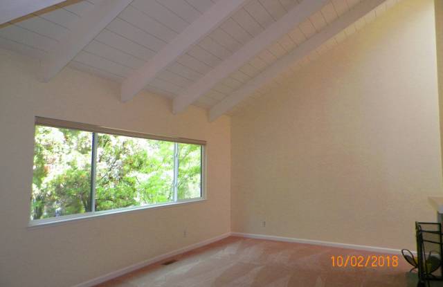 14 Arrowhead Lane Gallery 2