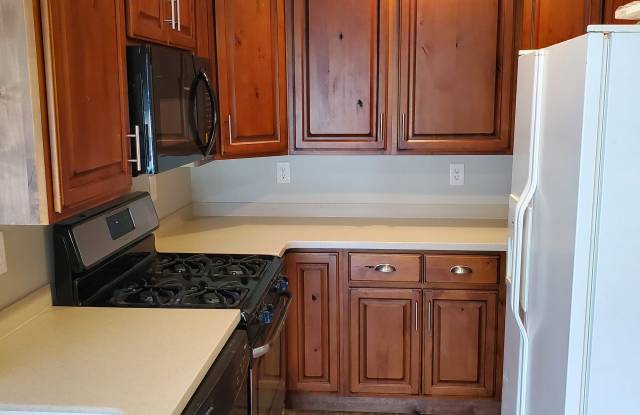 2751 South 900 East Gallery 3