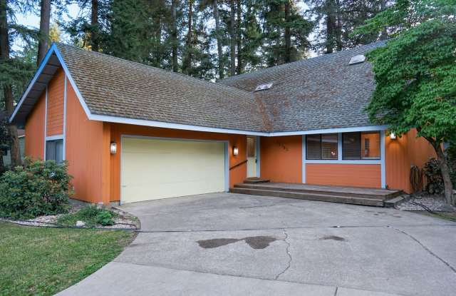 4 Bedroom home tucked away in Hayden photos photos