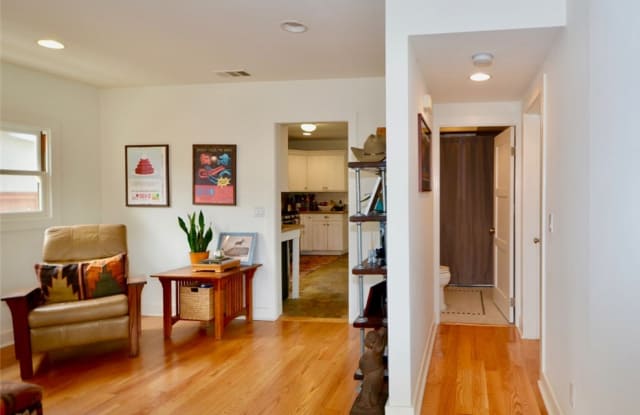 105 N Juanita Avenue Gallery 3