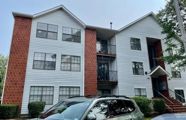 72 Boulder Drive - 72 Boulder Drive, Middlesex County, NJ 08817