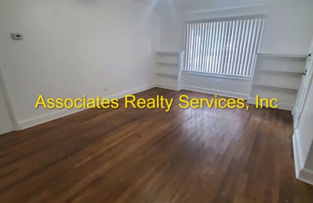 Newly listed! Must see! AVAILABLE NOW! - 615 Northwest 9th Avenue, Gainesville, FL 32601