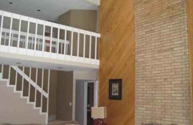 2004 Willowbrook Way Gallery 3