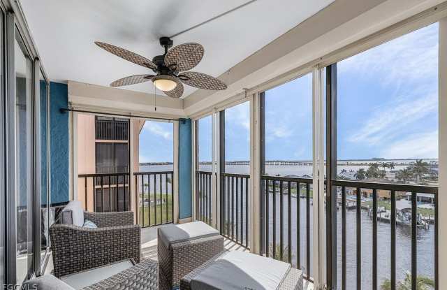 4260 SE 20th Place unit: 701 photos photos