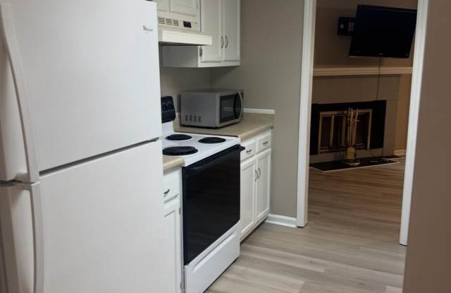 4927 Marlin Court Gallery 3