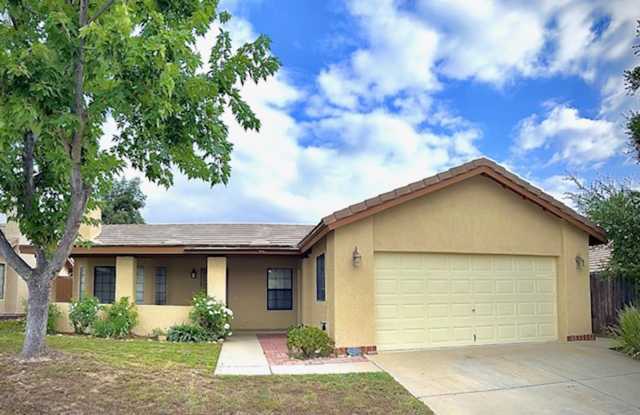Charming Home in Miramonte photos photos