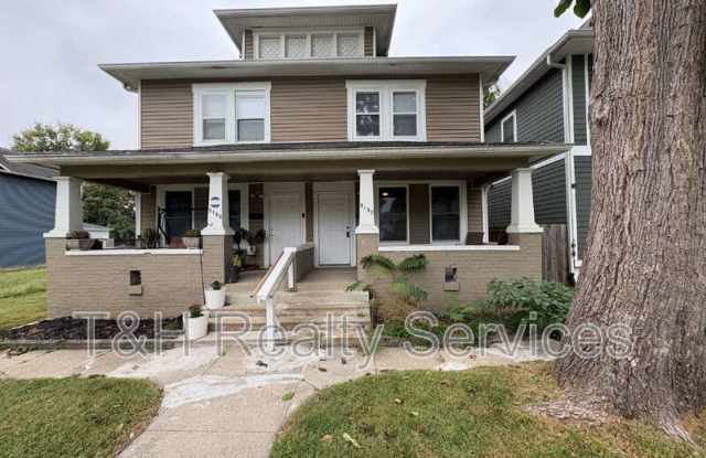 3132 North Park Avenue Gallery 1