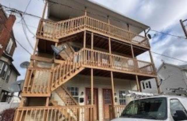 18 Water Street photos photos