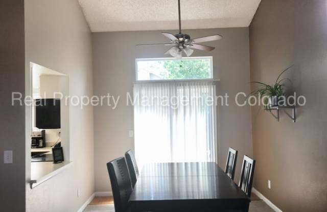 5609 East Prescott Avenue Gallery 4