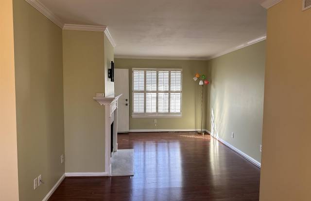 2005 MONTREAT PARKWAY Gallery 2