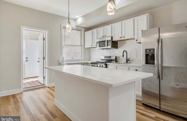 705 N MILTON Avenue photos photos